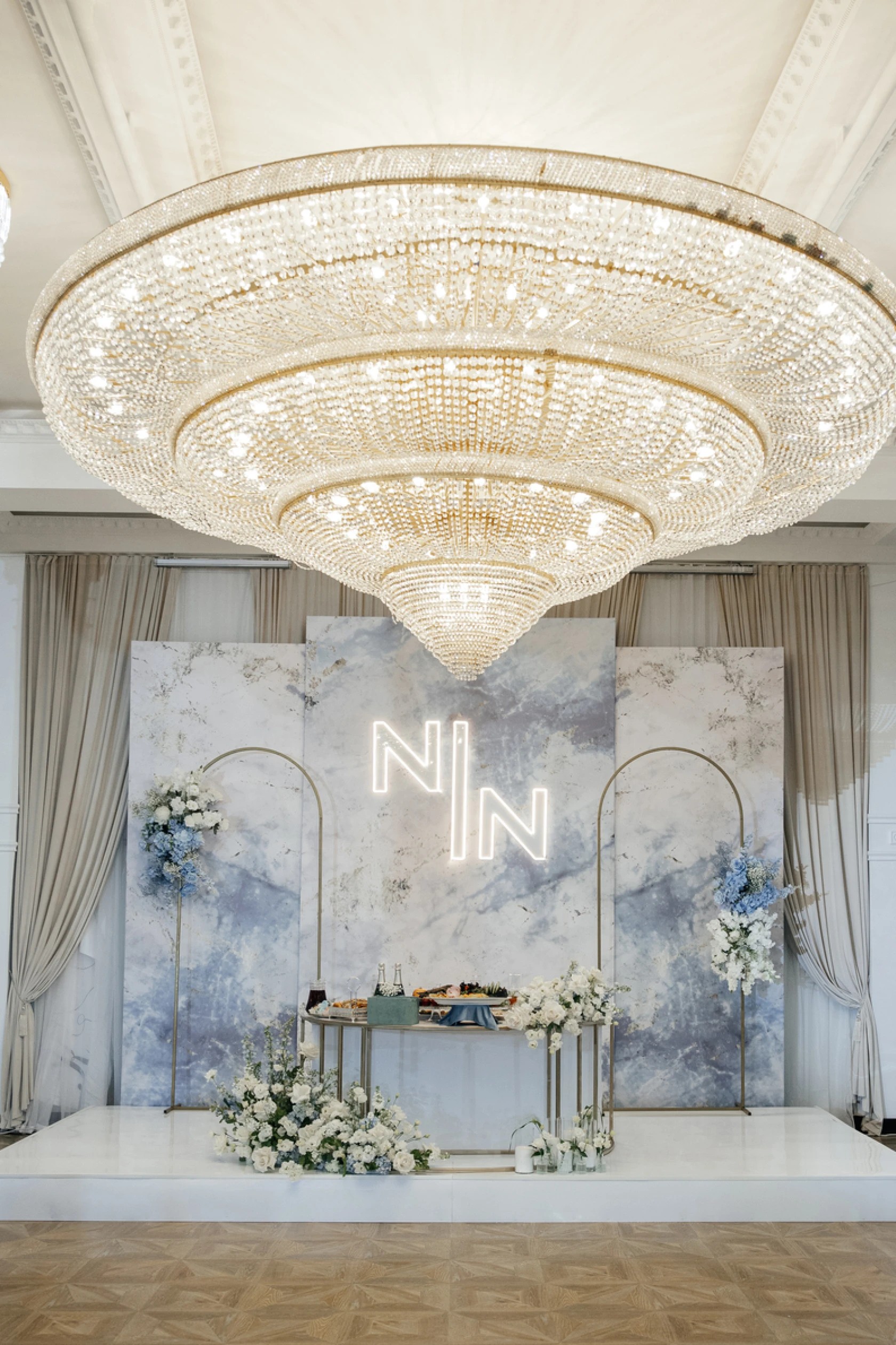 Суриковъ Холл